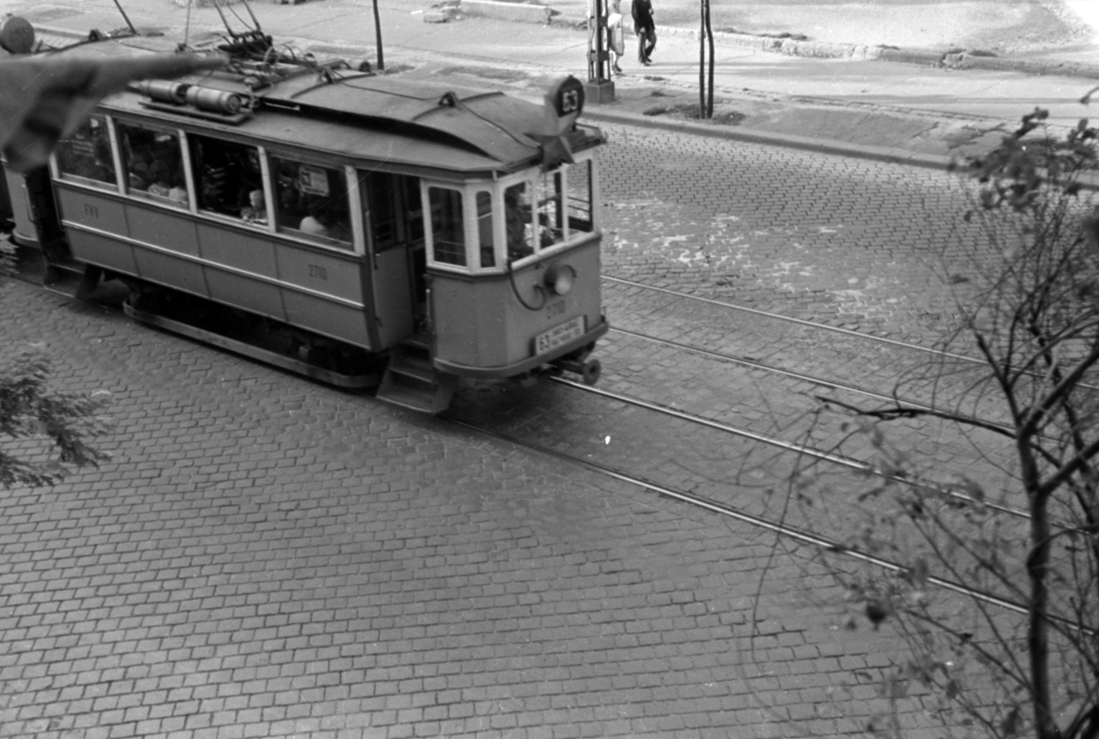 Hungary, Budapest VIII.,Budapest IX., a felvétel az Üllői út 111/b számú házból készült., 1954, Lőrinczi Ákos, tram, Fortepan #170493