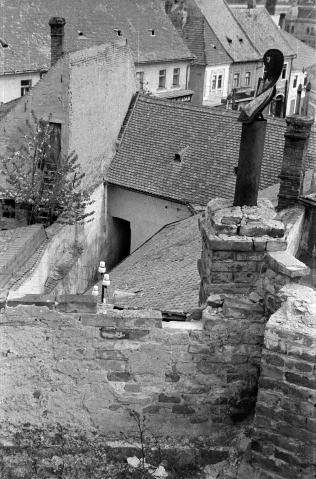 Hungary, Szentendre, kilátás a Várdombról a Fő (Marx) tér és a Dumtsa Jenő utca felé., 1960, Lőrinczi Ákos, roof, Fortepan #170556