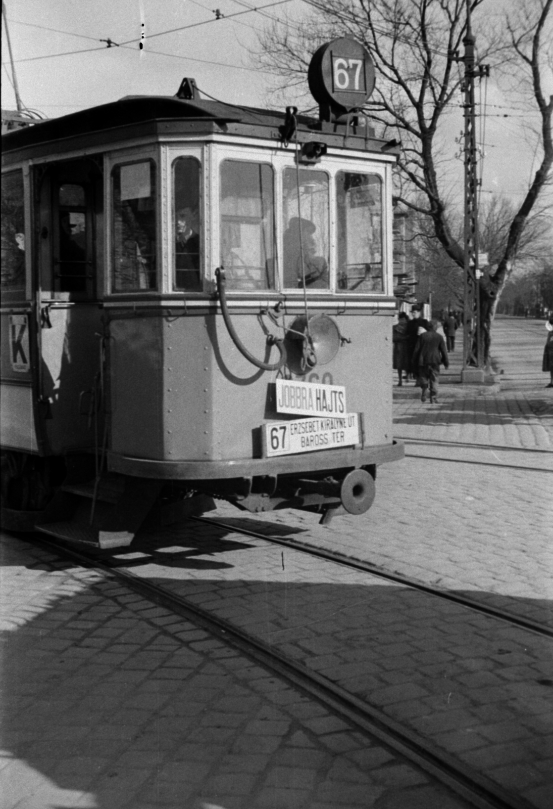 Hungary, Budapest XIV., Thököly út - Mexikói út kereszteződése, a villamos a Mexikói útról kanyarodik a Thököly útra., 1941, Sattler Katalin, tram, destination sign, Budapest, public transport line number, Drive on the right, Fortepan #171060