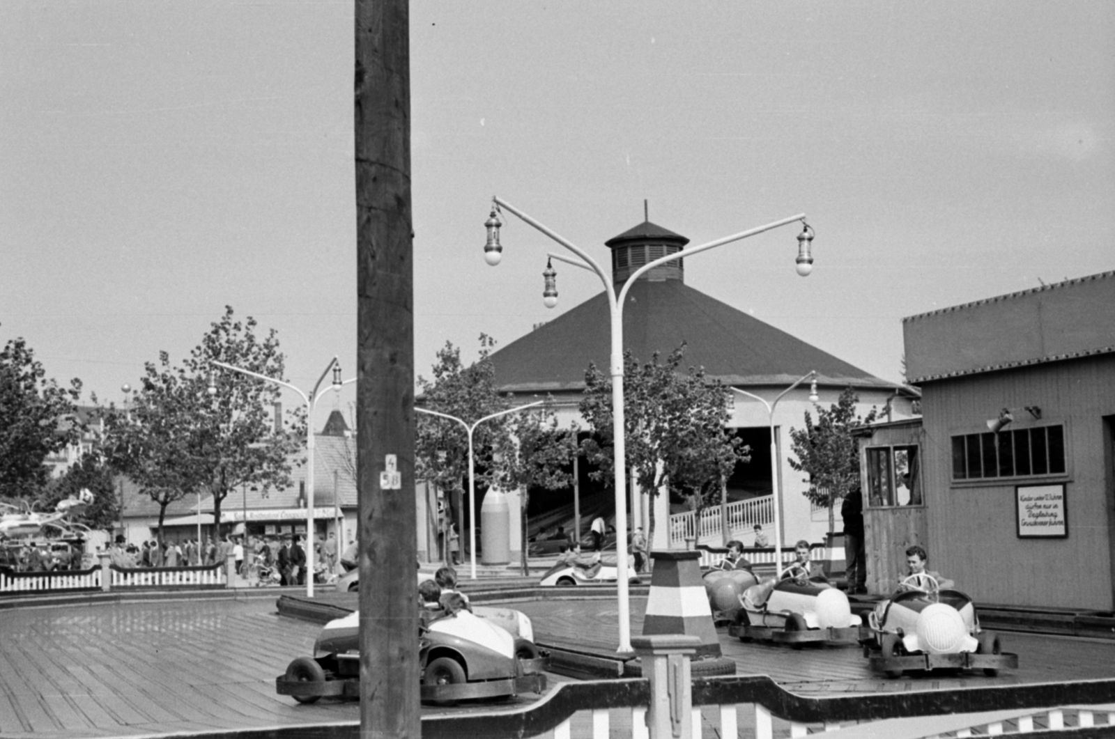 Austria, Vienna, Práter., 1958, Sattler Katalin, bumper cars, Fortepan #171279