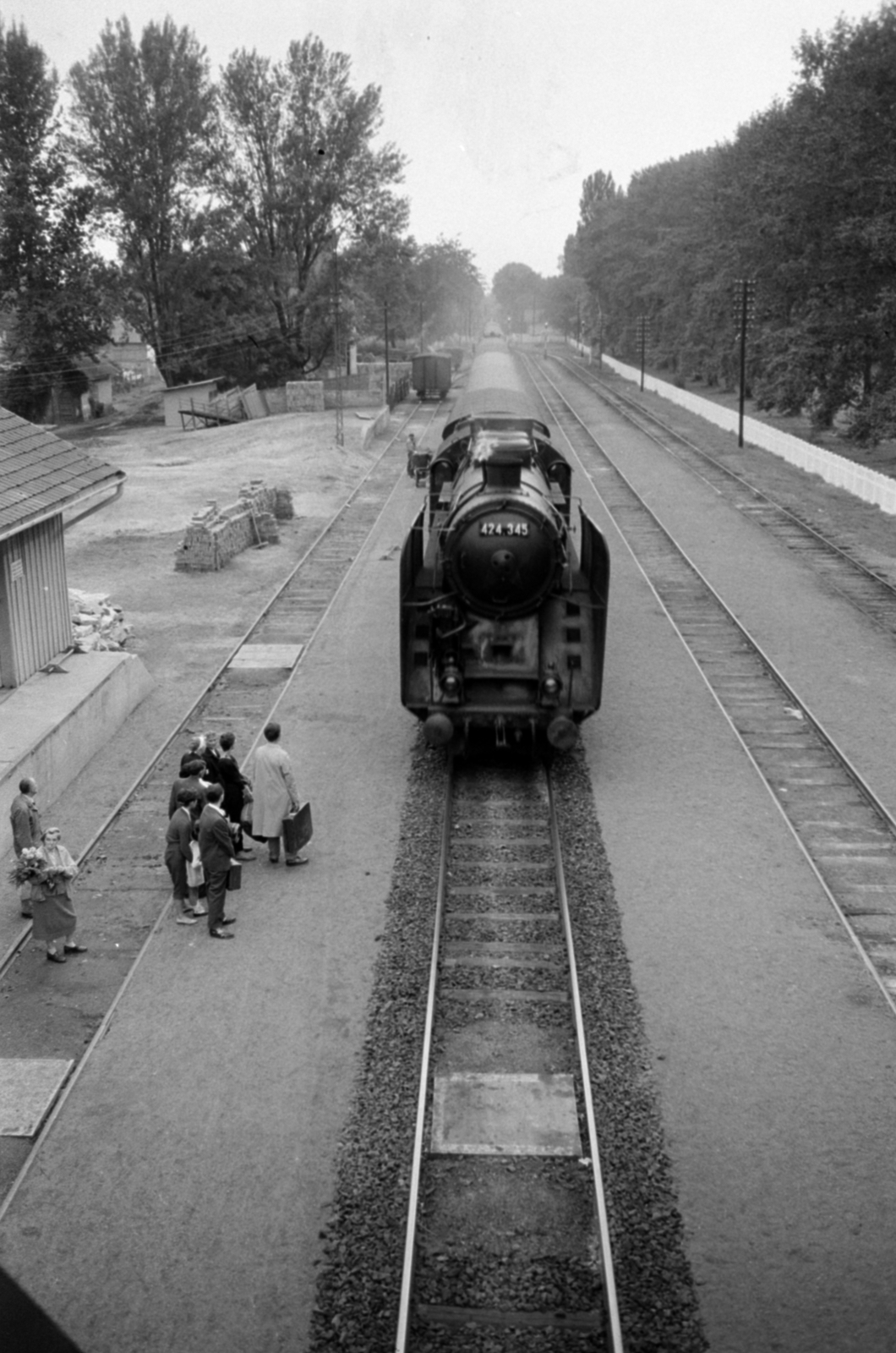 Hungary, Balatonszemes, vasútállomás., 1959, Sattler Katalin, steam locomotive, MÁV Class 424, Fortepan #171342