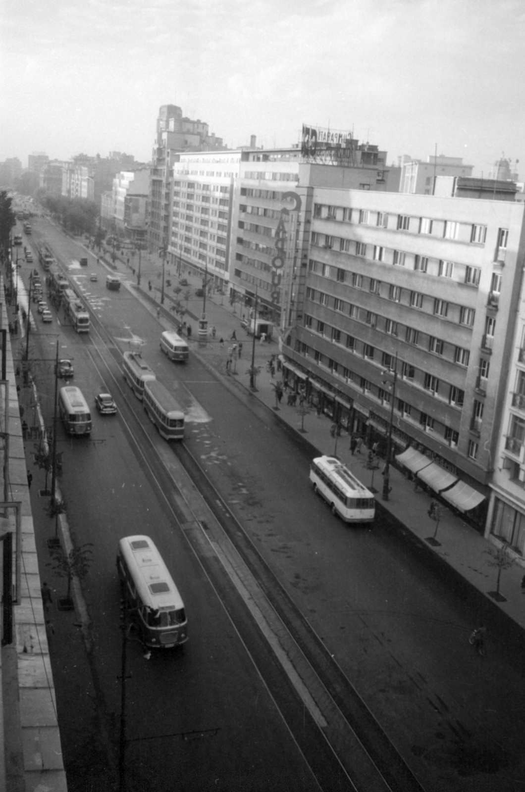 Romania, Bucharest, kilátás a Hotel Ambasador-ból a Bulevardul General Gheorghe Magheru-ra., 1959, Sattler Katalin, Fortepan #171359