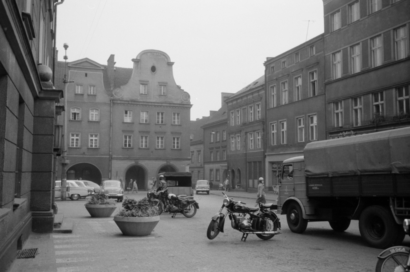 Poland, Gliwice, Rynek, szemben az ulica Krótka torkolata., 1966, Sattler Katalin, Fortepan #171558