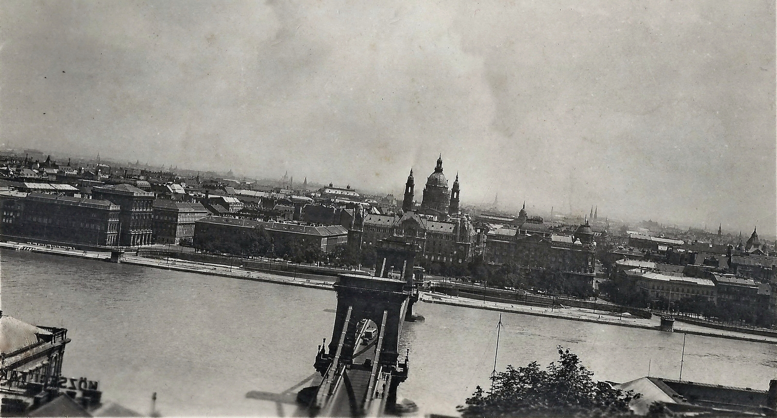 Hungary, Budapest I., kilátás a budai Várból a Clark Ádám tér, a Széchenyi Lánchíd és a Bazilika felé., 1939, TEHTUBE, picture, Budapest, Fortepan #171713