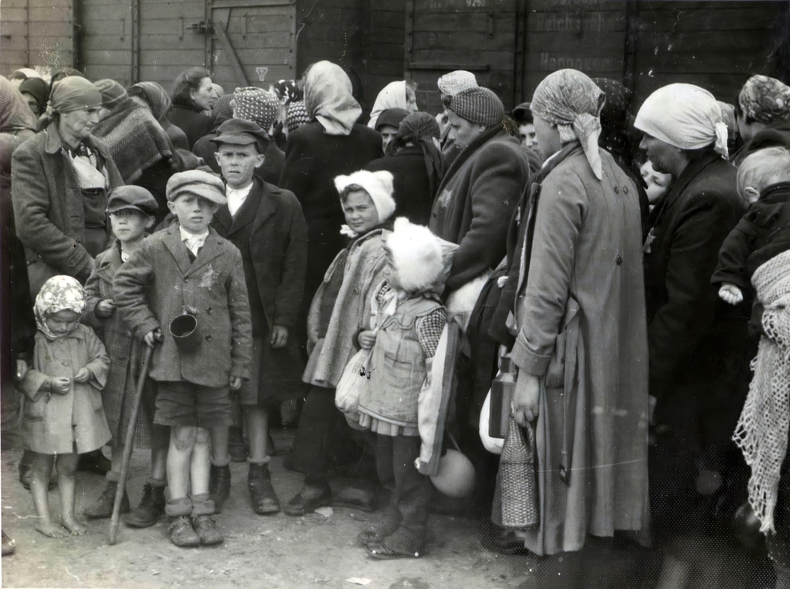 Lengyelország, Oświęcim, az auschwitz–birkenaui koncentrációs tábor., 1944, Lili Jacob, holokauszt, antiszemitizmus, koncentrációs tábor, deportálóvonat, Fortepan #172050