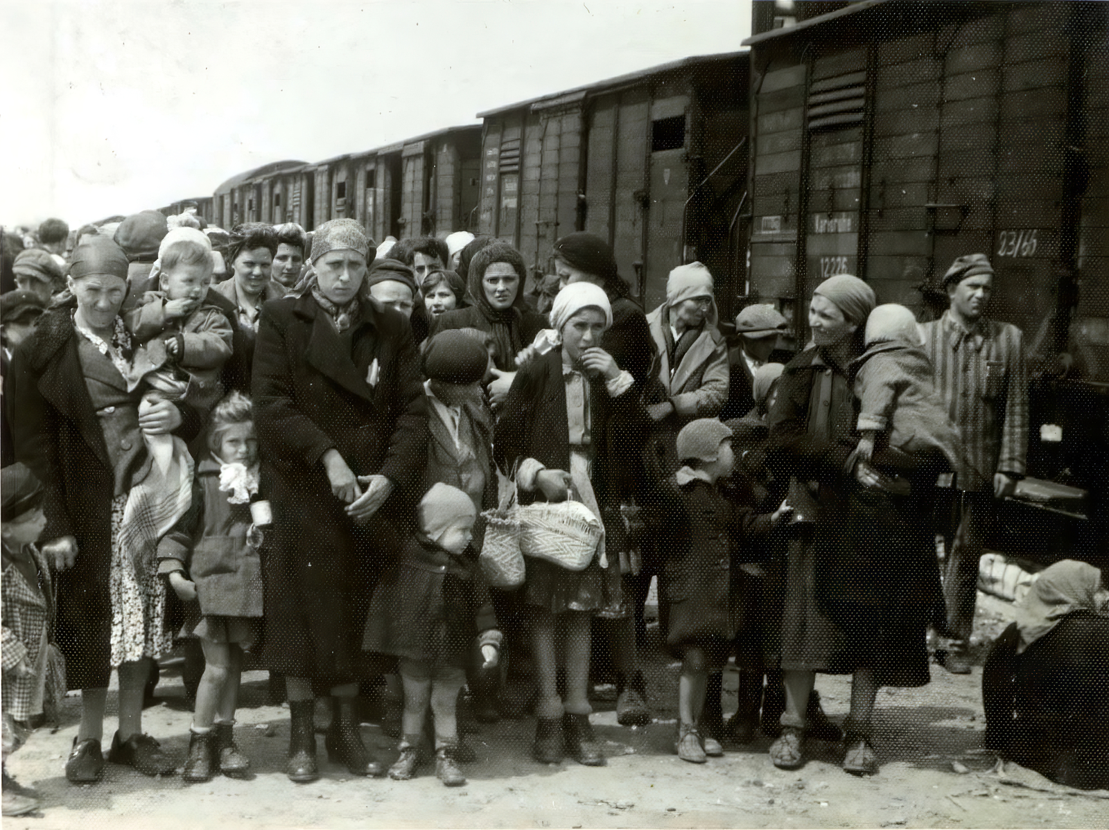 Lengyelország, Oświęcim, az auschwitz–birkenaui koncentrációs tábor., 1944, Lili Jacob, holokauszt, antiszemitizmus, koncentrációs tábor, deportálóvonat, Fortepan #172052