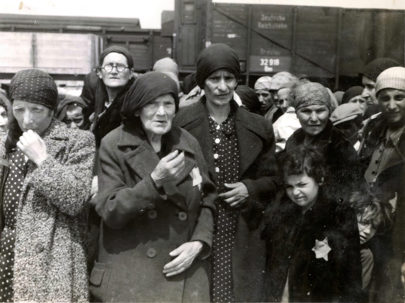 Lengyelország, Oświęcim, az auschwitz–birkenaui koncentrációs tábor., 1944, Lili Jacob, holokauszt, antiszemitizmus, koncentrációs tábor, deportálóvonat, Fortepan #172057