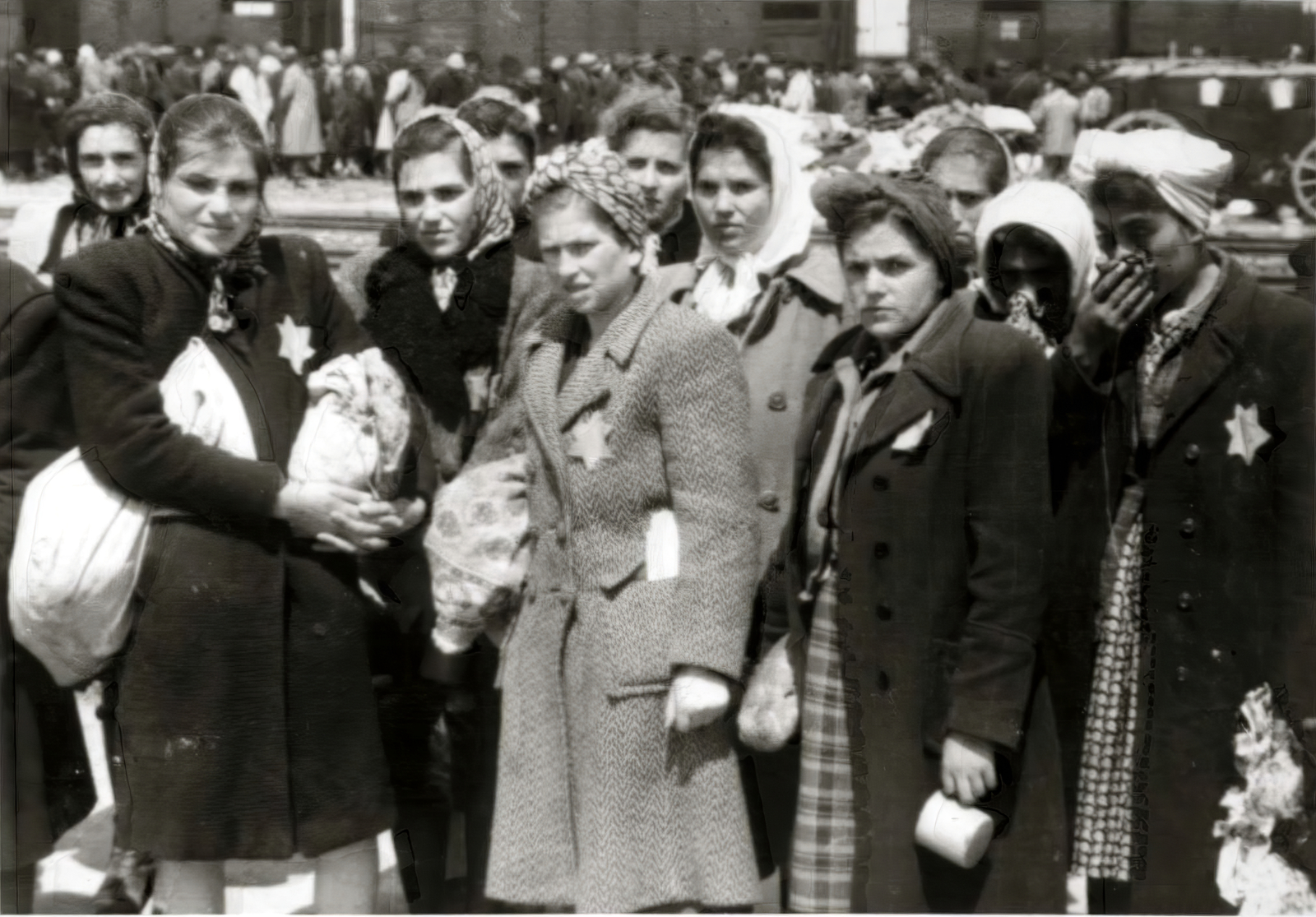 Lengyelország, Oświęcim, az auschwitz–birkenaui koncentrációs tábor., 1944, Lili Jacob, holokauszt, antiszemitizmus, koncentrációs tábor, deportálóvonat, Fortepan #172076