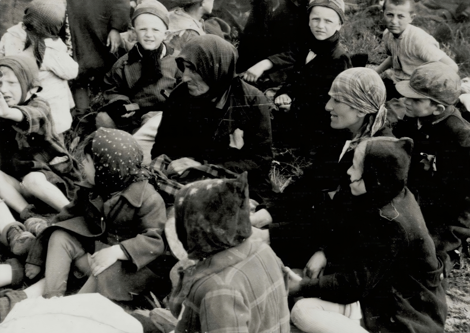 Lengyelország, Oświęcim, az auschwitz–birkenaui koncentrációs tábor., 1944, Lili Jacob, holokauszt, antiszemitizmus, koncentrációs tábor, Fortepan #172120