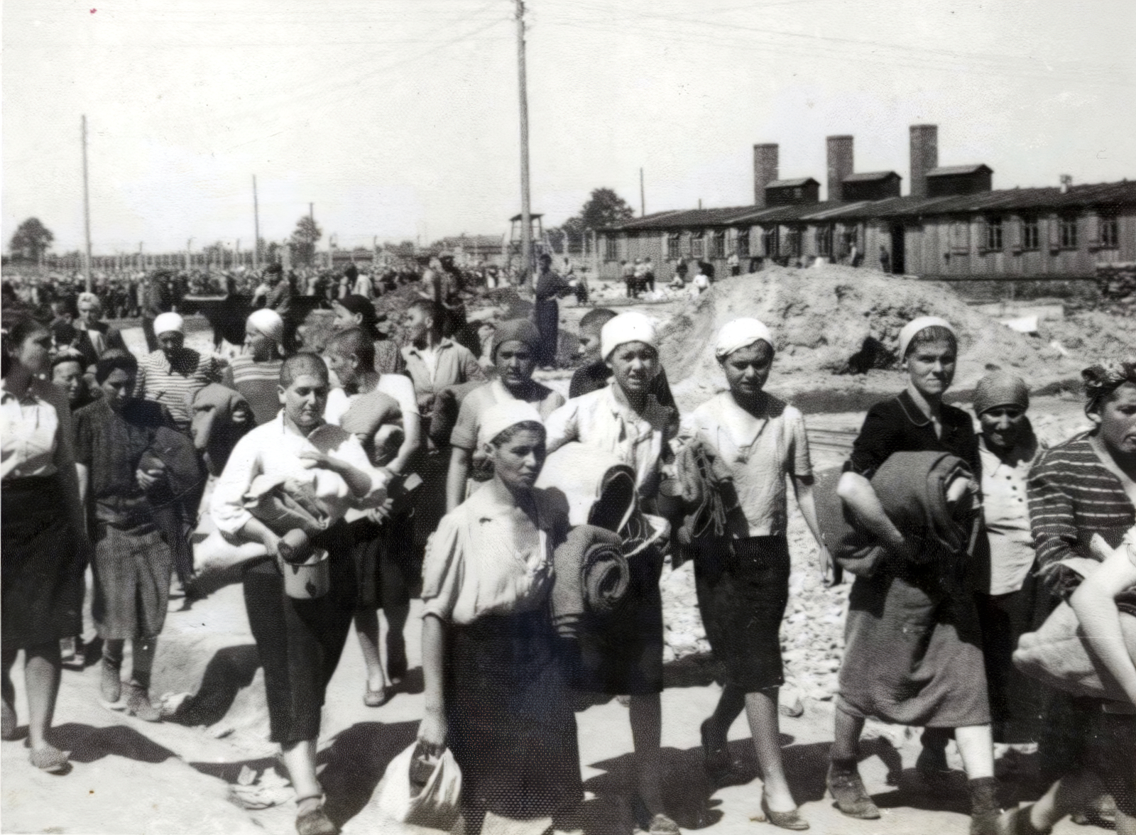 Lengyelország, Oświęcim, az auschwitz–birkenaui koncentrációs tábor., 1944, Lili Jacob, holokauszt, antiszemitizmus, koncentrációs tábor, Fortepan #172143