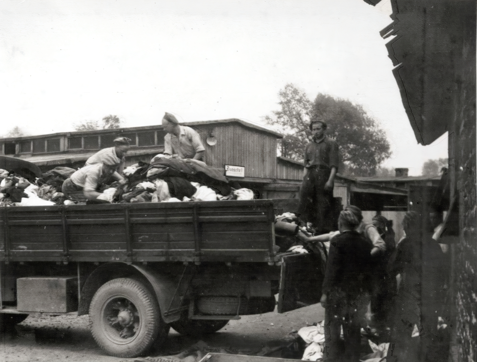 Poland, Oświęcim, az auschwitz–birkenaui koncentrációs tábor., 1944, Lili Jacob, holocaust, antisemitism, concentration camp, Fortepan #172158