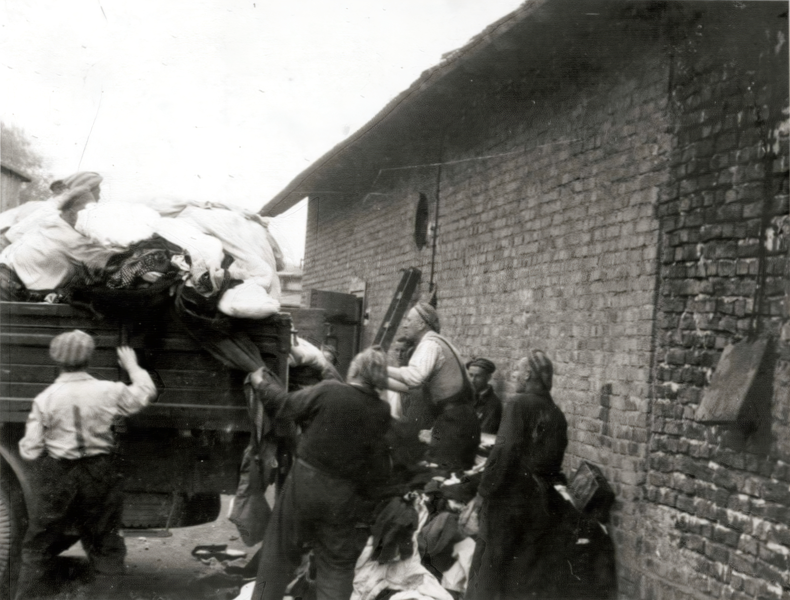 Poland, Oświęcim, az auschwitz–birkenaui koncentrációs tábor., 1944, Lili Jacob, holocaust, antisemitism, concentration camp, Fortepan #172159