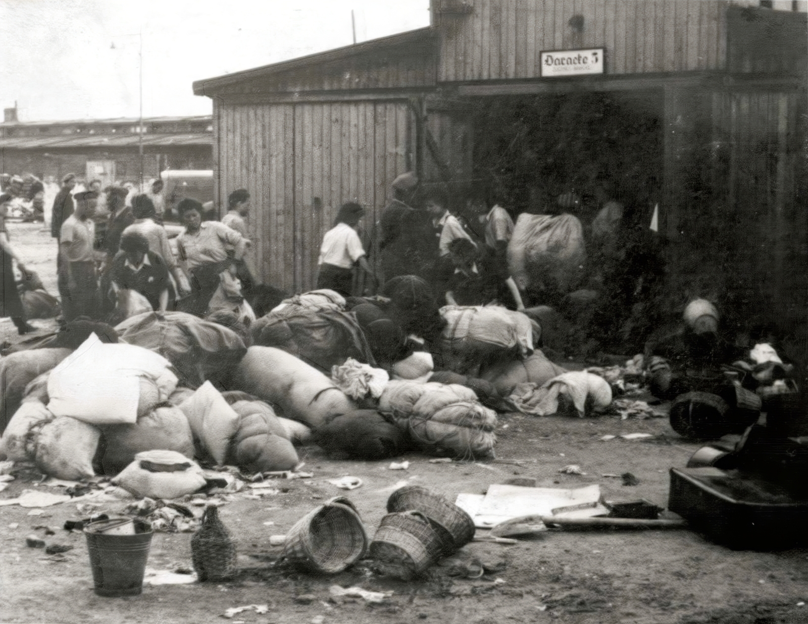 Poland, Oświęcim, az auschwitz–birkenaui koncentrációs tábor., 1944, Lili Jacob, holocaust, antisemitism, concentration camp, Fortepan #172167