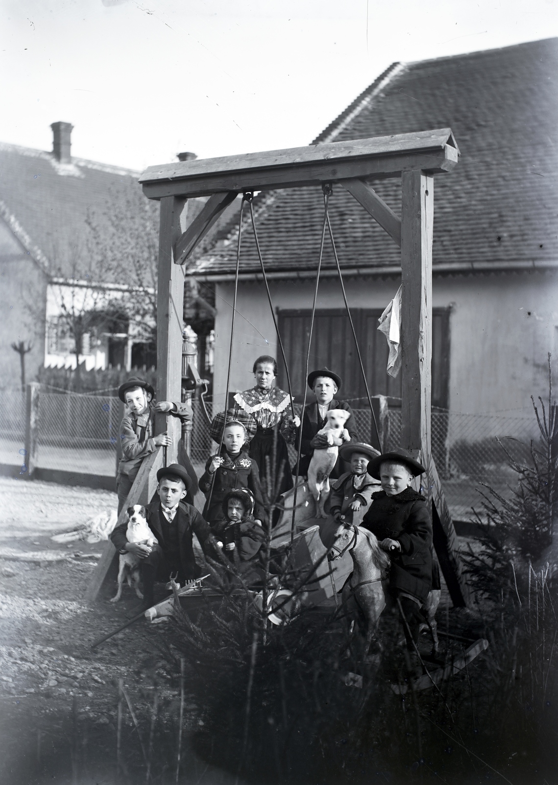 Hungary, Zalaegerszeg, Jákum Ferenc utca 10., Morandini Tamás építész háza., 1911, Göcseji Múzeum / Morandini-Schlemmer hagyaték, swing, tableau, dog, kids, hobby horse, Fortepan #172189