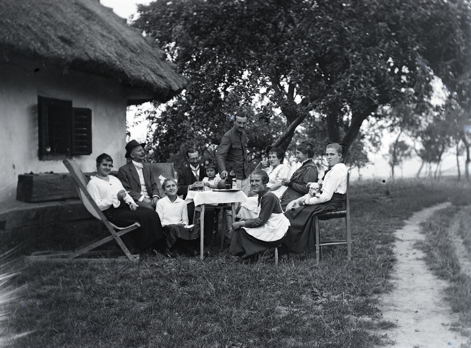 1916, Göcseji Múzeum / Morandini-Schlemmer hagyaték, tableau, family, table, dog, Fortepan #172280