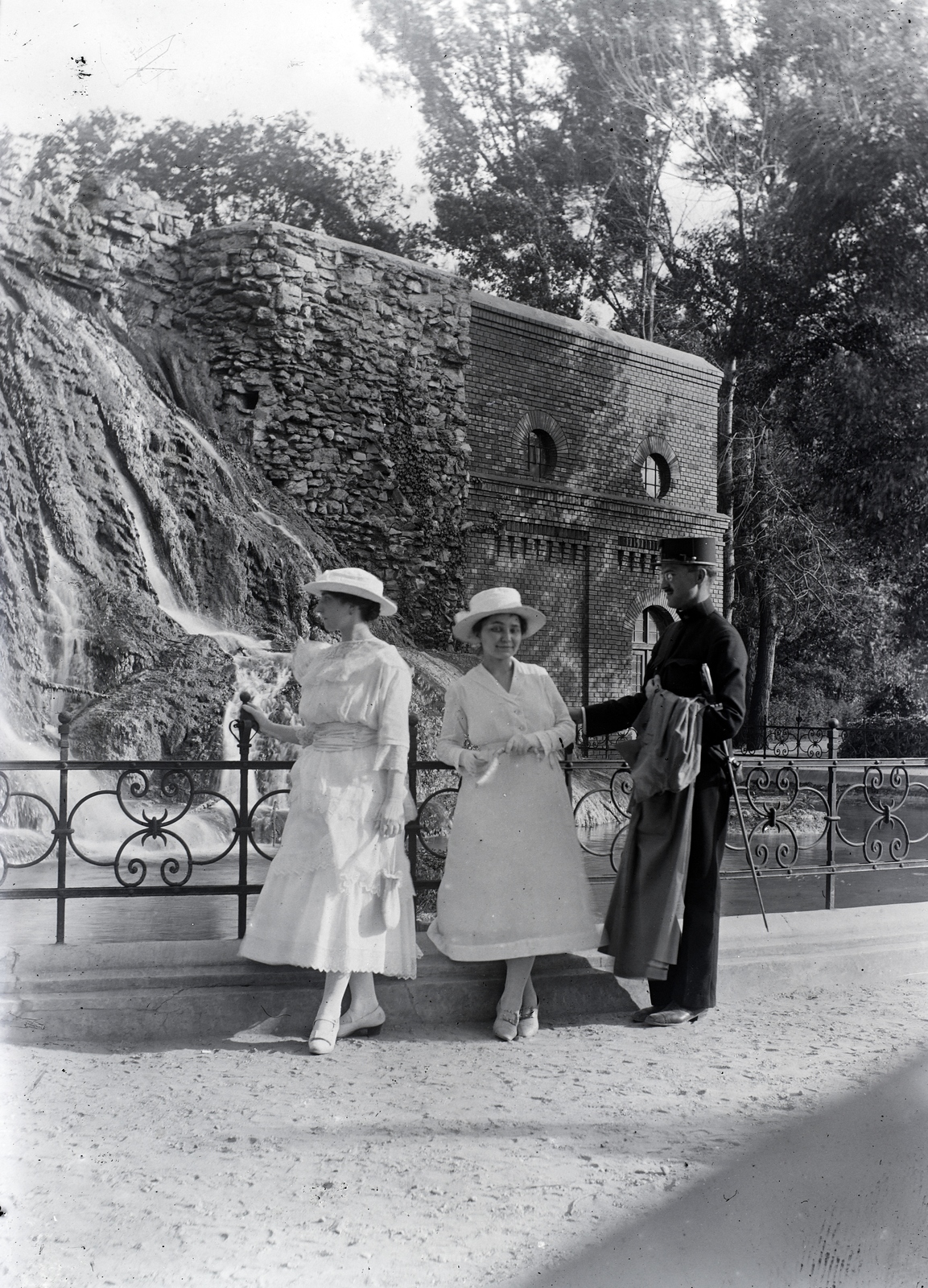 Hungary, Margit Islands, Budapest, vízesés., 1916, Göcseji Múzeum / Morandini-Schlemmer hagyaték, water fall, Fortepan #172323