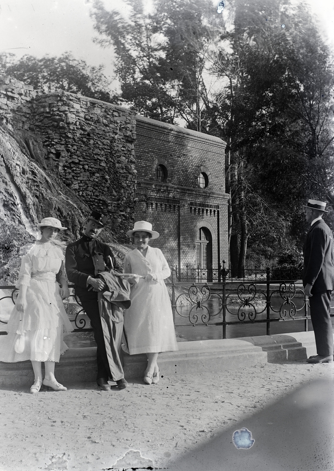 Hungary, Margit Islands, Budapest, vízesés., 1916, Göcseji Múzeum / Morandini-Schlemmer hagyaték, water fall, Fortepan #172324