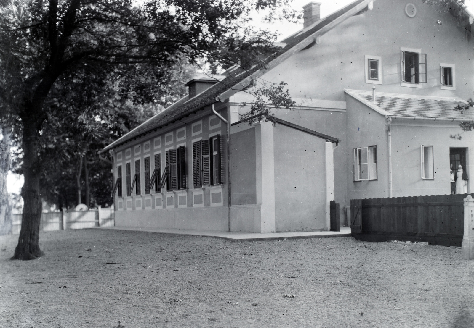 Hungary, Zalaegerszeg, Baross liget, a kórház szülészeti osztálya., 1925, Göcseji Múzeum / Morandini-Schlemmer hagyaték, venetian blind, Fortepan #172381