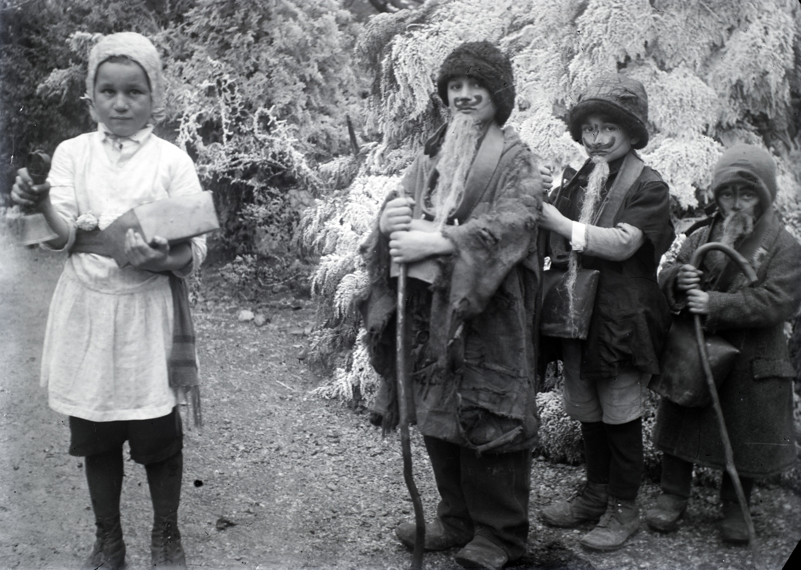 1923, Göcseji Múzeum / Morandini-Schlemmer hagyaték, costume, nativity scene, height chart, Fortepan #172461