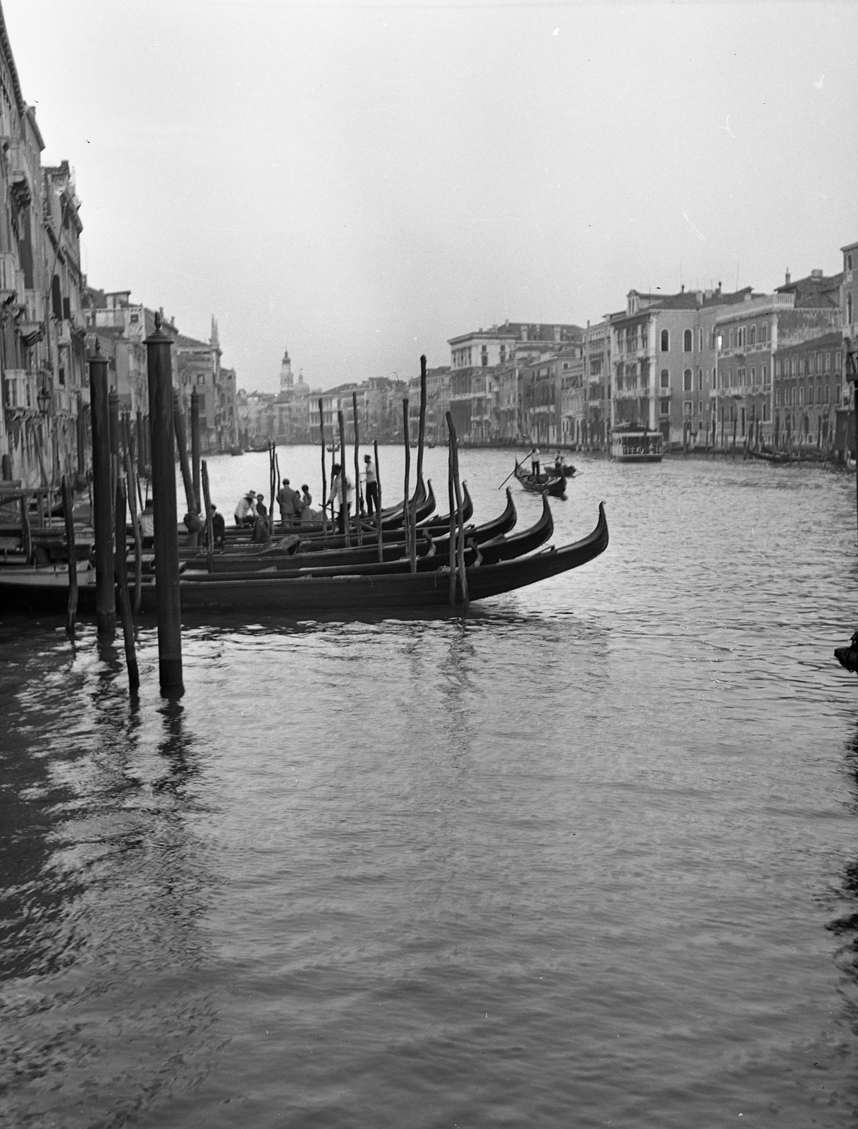 Italy, Venice, Canal Grande., 1938, Ormos Imre Alapítvány, Ormos Imre, port, rowing boat, Fortepan #173124