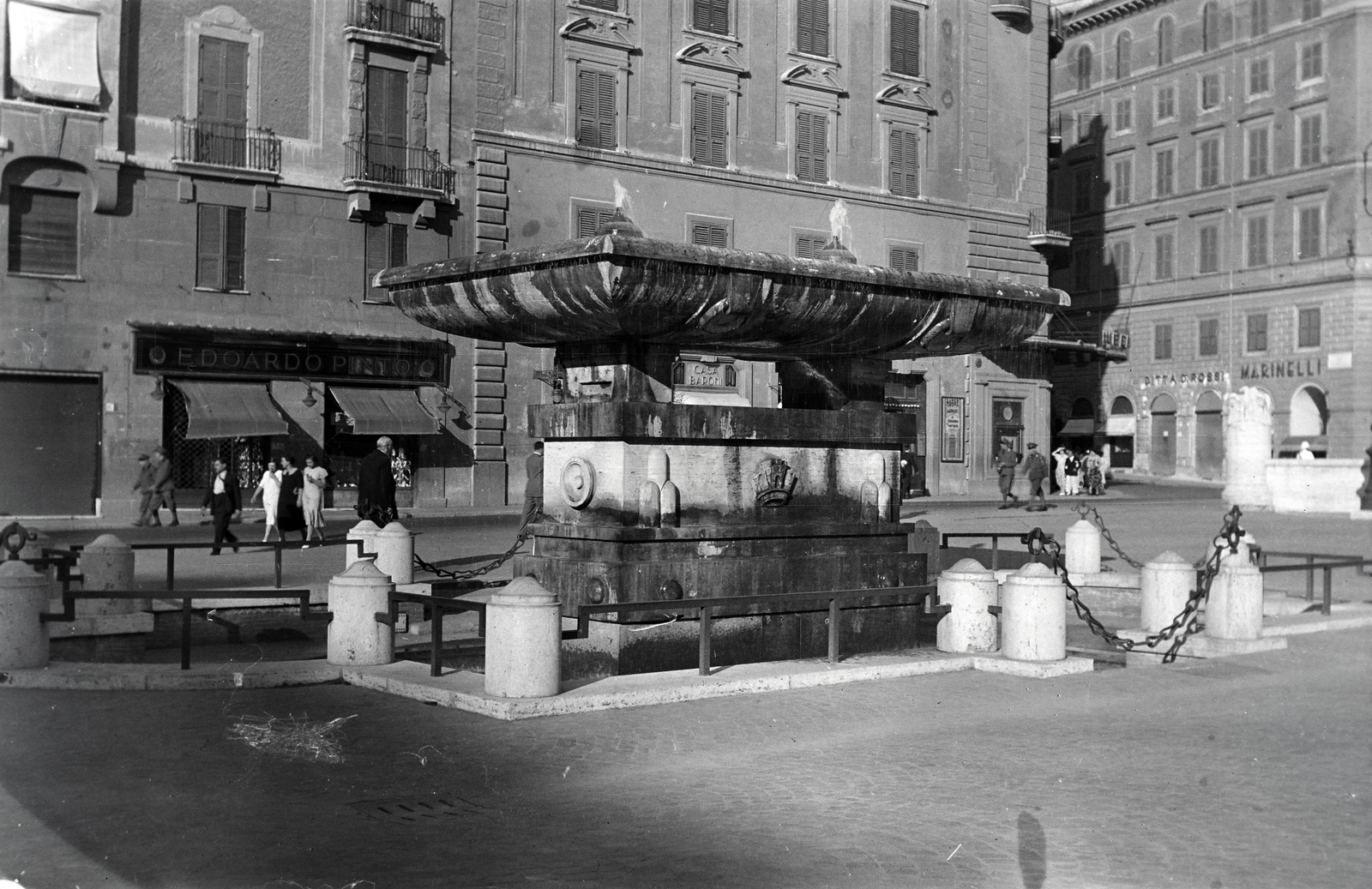 Italy, Rome, Piazza del Viminale, Fontana del Viminale, jobbra a háttérben aVia del Viminale torkolata., 1938, Ormos Imre Alapítvány, Ormos Imre, Fortepan #173246