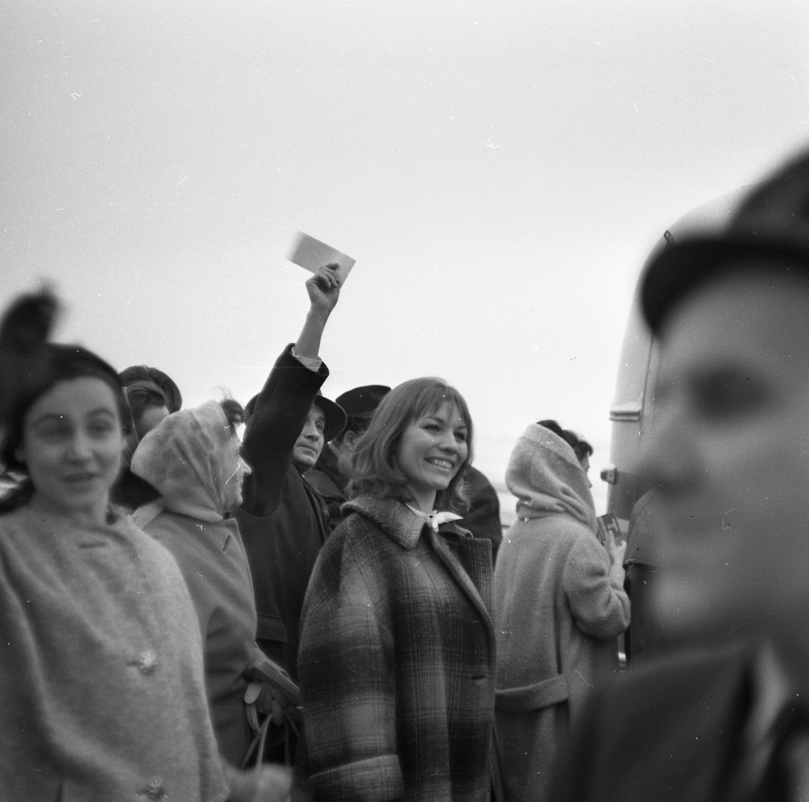 Hungary, Ferihegy (now - Ferenc Liszt) International Airport, Budapest XVIII., a felvétel a Magyar Állami Operaház balett társulatának Kairóba történő utazásakor készült., 1964, Kotnyek Antal, Budapest, Fortepan #173748