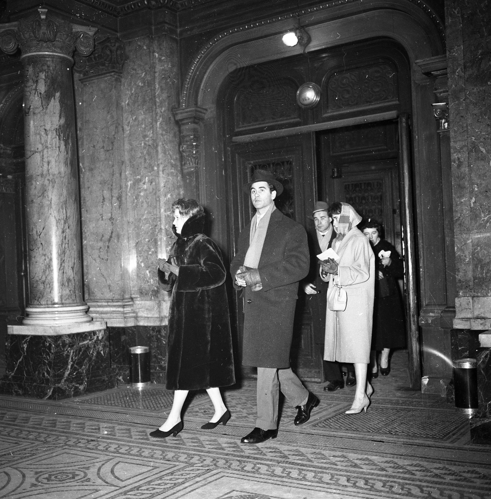 Hungary, Budapest VI., Magyar Állami Operaház, földszinti előtér., 1961, Kotnyek Antal, Budapest, Fortepan #173770