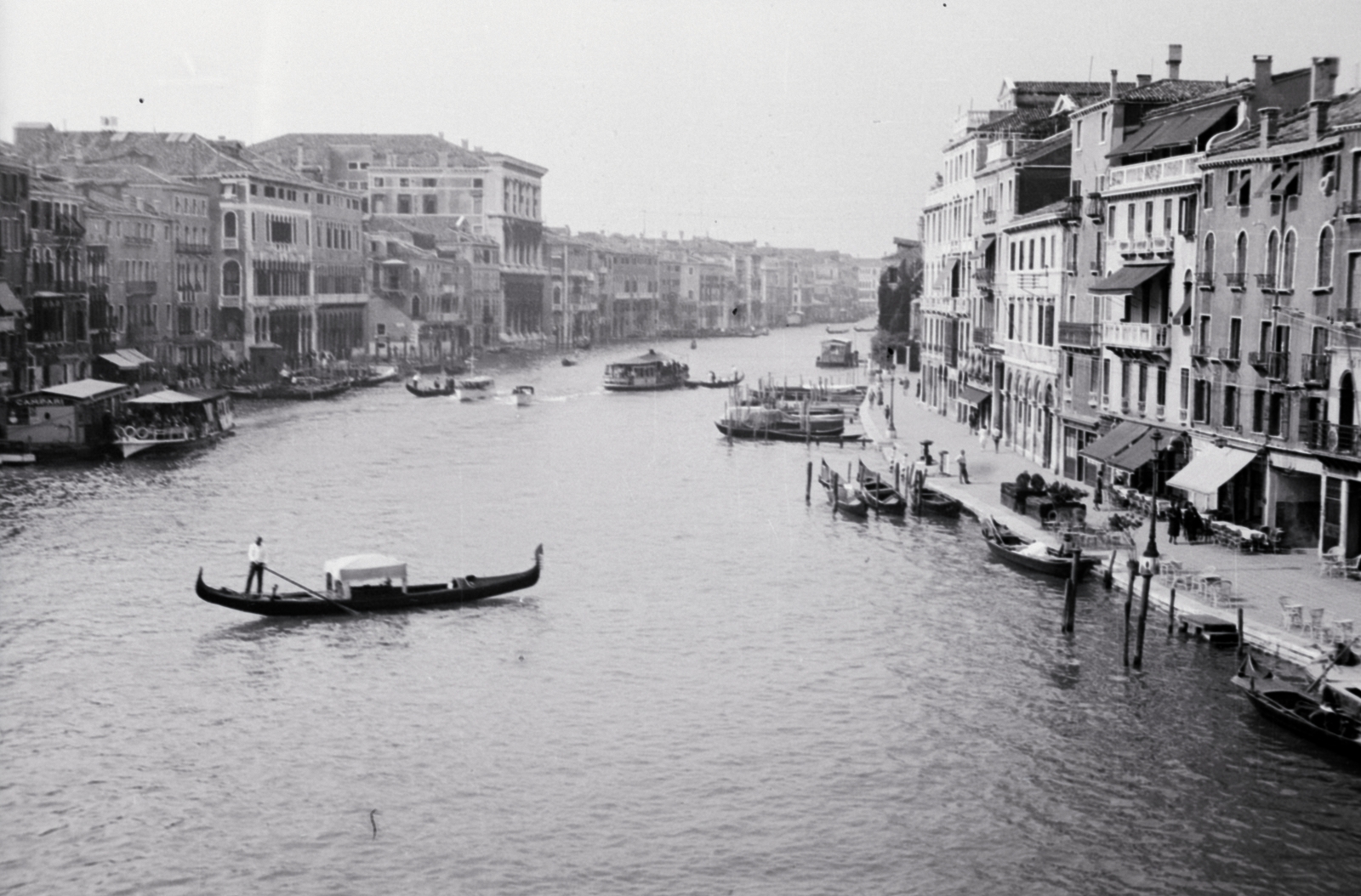 Italy, Venice, Canal Grande, jobbra a Riva del Vin a Rialto hídról nézve., 1932, Aszódi Zoltán, Fortepan #174060