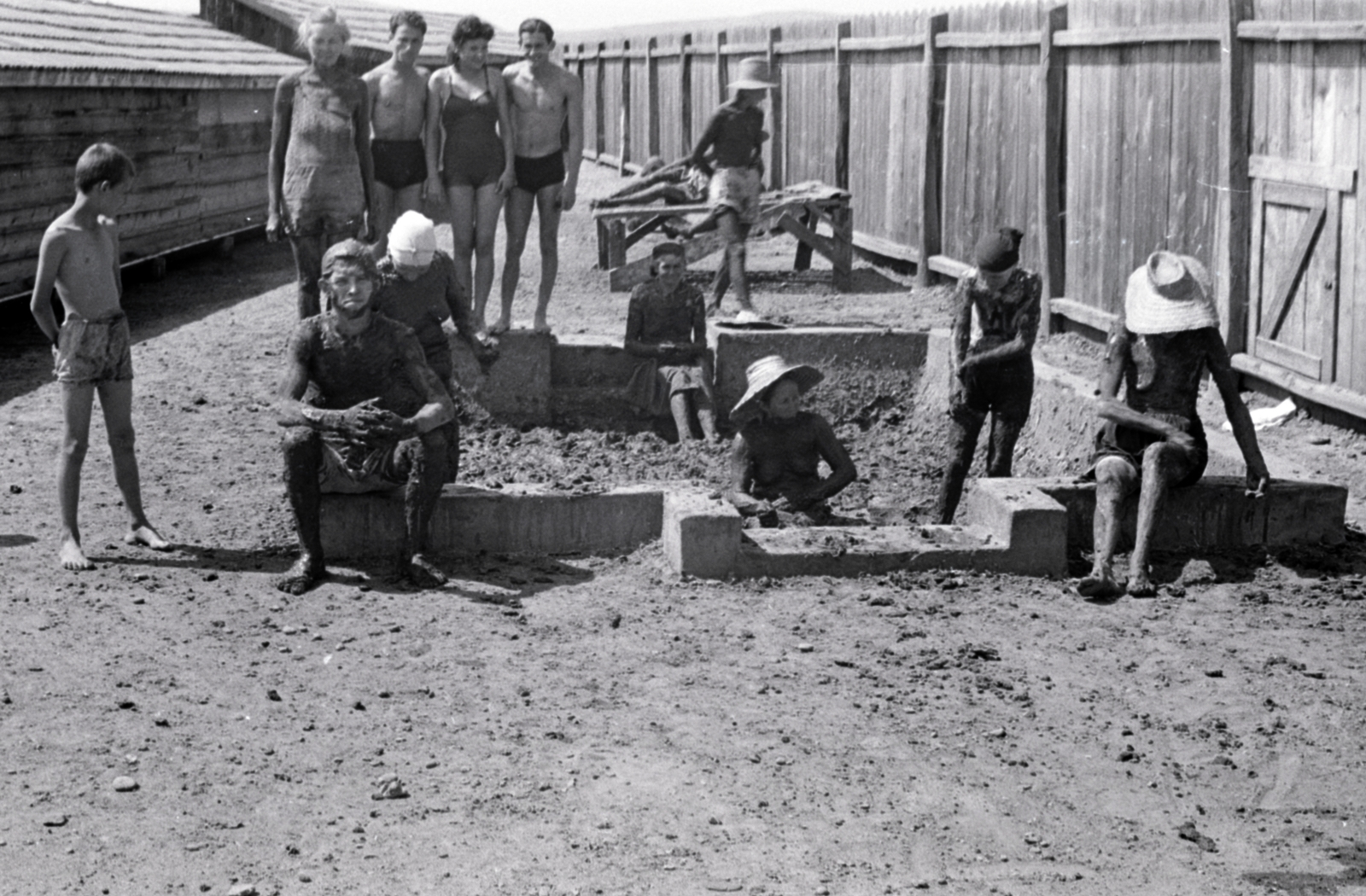 Romania,Transylvania, Sângeorgiu de Mureș, strand., 1941, Aszódi Zoltán, beach, Fortepan #174089
