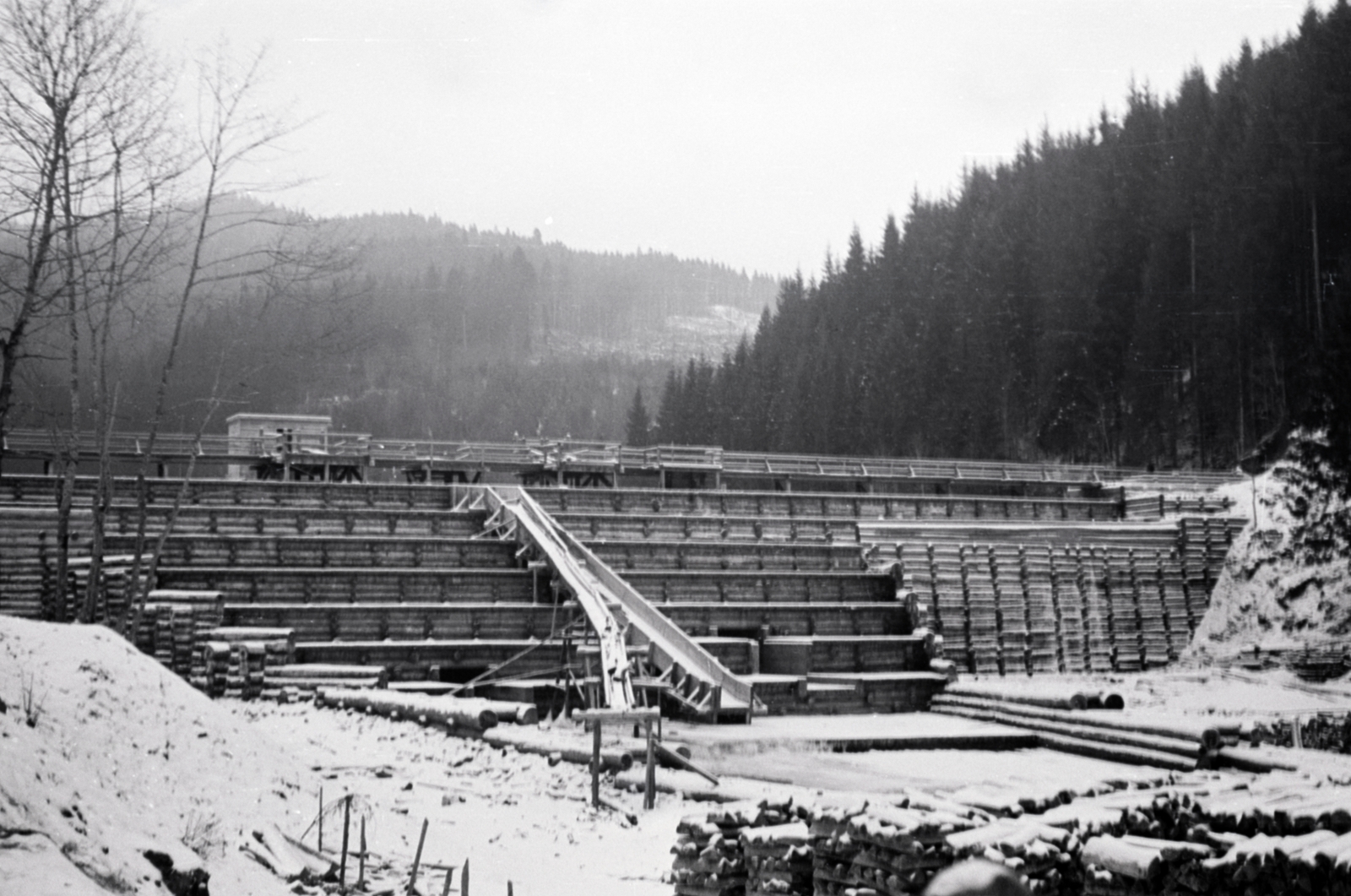 Ukraine,Zakarpattia Oblast, duzzasztógát a Máramarosi-havasokban., 1939, Aszódi Zoltán, dam, Fortepan #174114