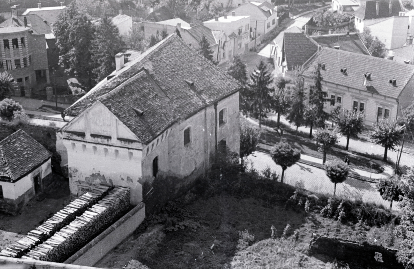 Románia,Erdély, Marosvásárhely, kilátás a Vártemplom tornyából a Szűcsök bástyája és a Bernády György tér felé., 1941, Aszódi Zoltán, Fortepan #174123
