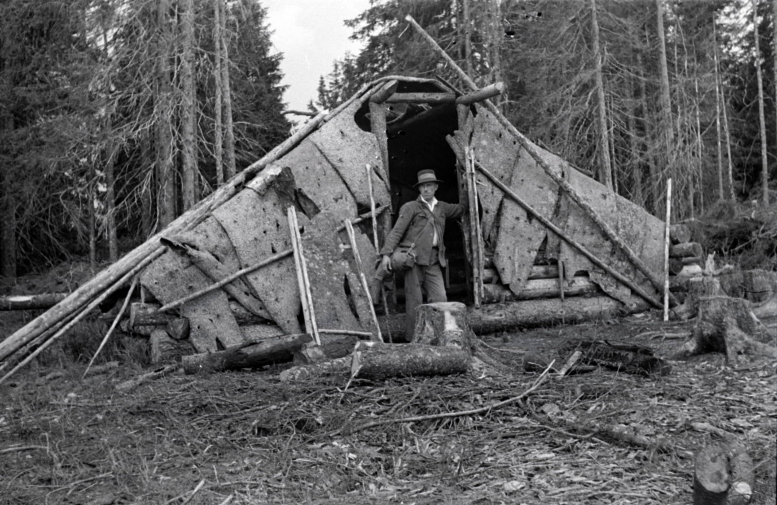 1941, Aszódi Zoltán, hovel, Fortepan #174127