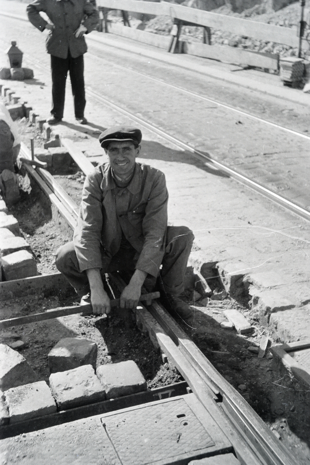 Hungary, Budapest I., Döbrentei tér a Szent Gellért lépcsőnél., 1940, Kellner Ludwig, Budapest, track maintenance, Fortepan #174336