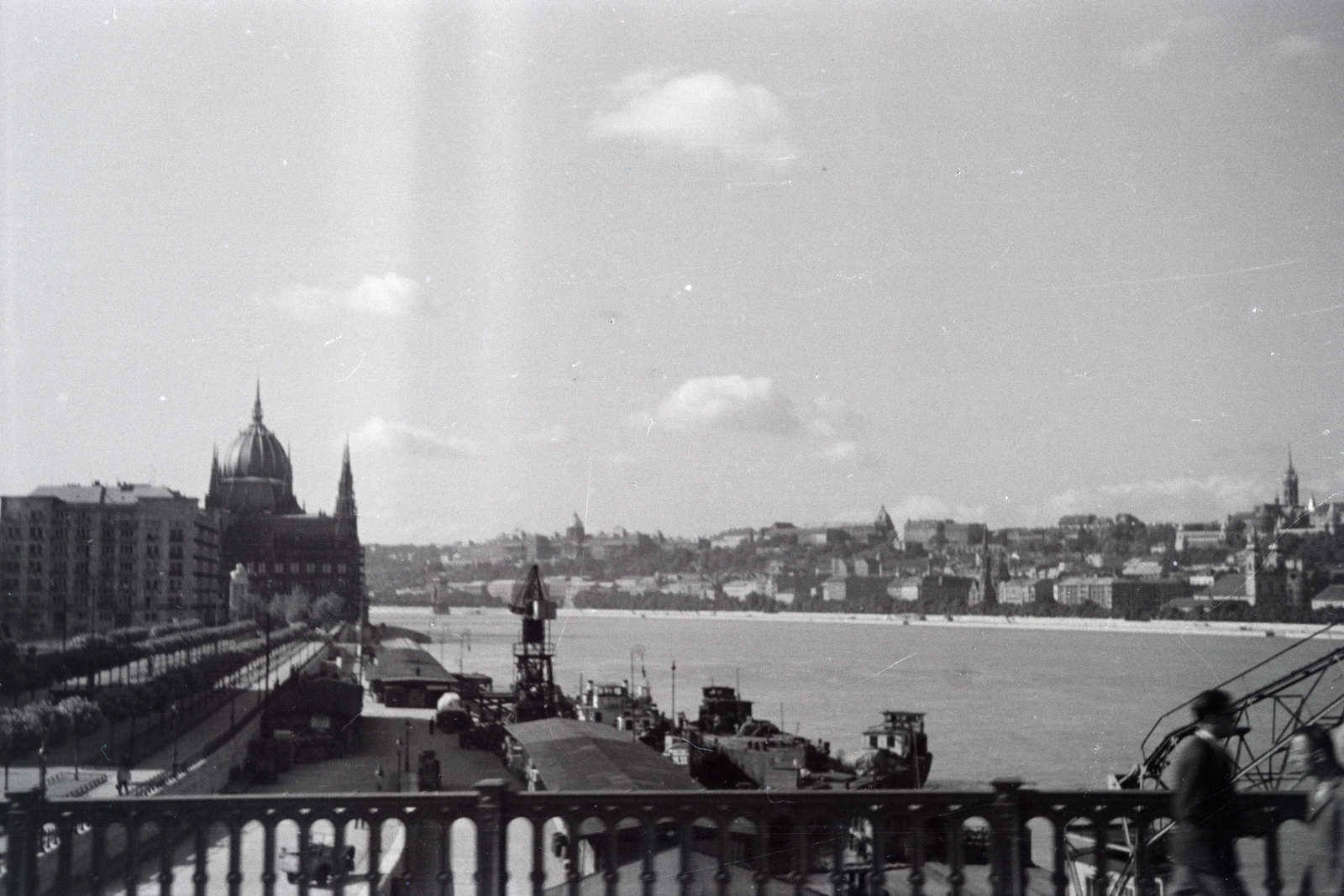 Hungary, Budapest V.,Budapest I., látkép a Margit hídról a Parlament és a budai Vár felé., 1940, Kellner Ludwig, Budapest, Fortepan #174353