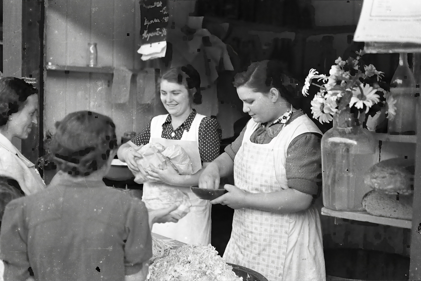 1941, Kellner Ludwig, market, bouquet, loaf of bread, cabbage, Fortepan #174373