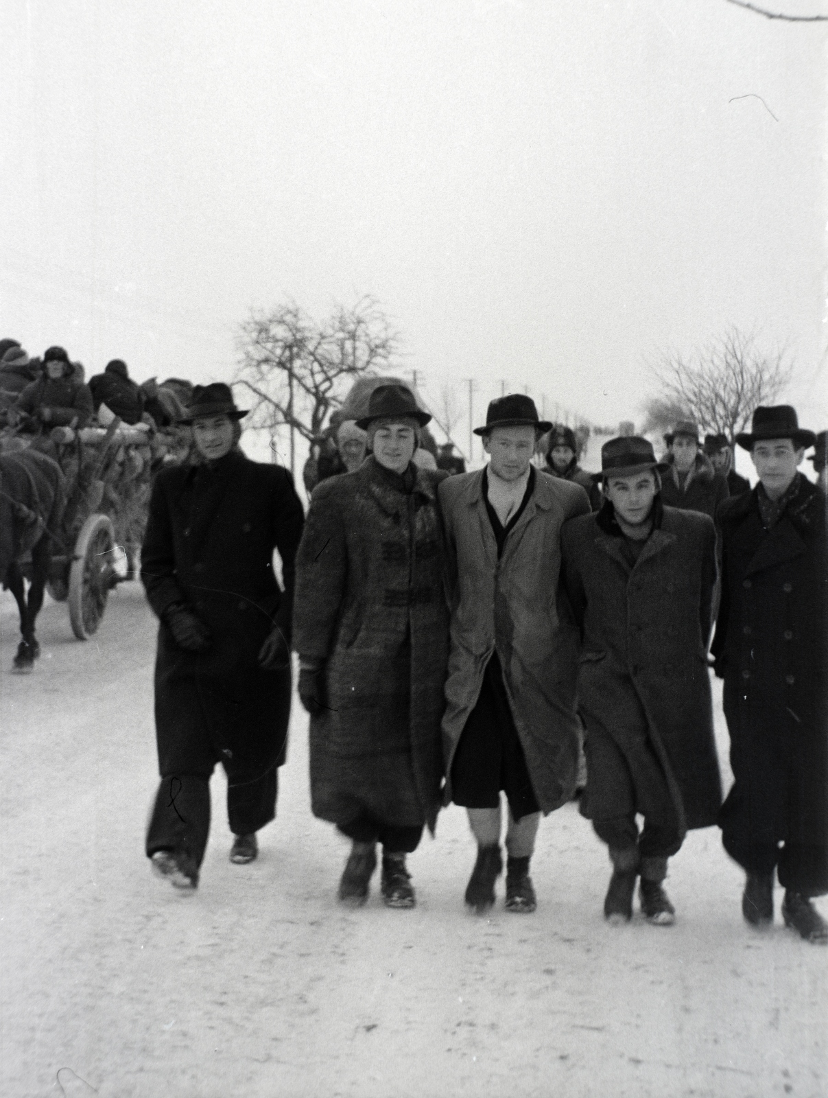 A felvétel, a Műegyetem tanárainak és diákjainak Németországba történő kitelepítésekor, 1944 - 1945 telén készült., 1944, Kuncze Magdolna, displacement, Fortepan #174392