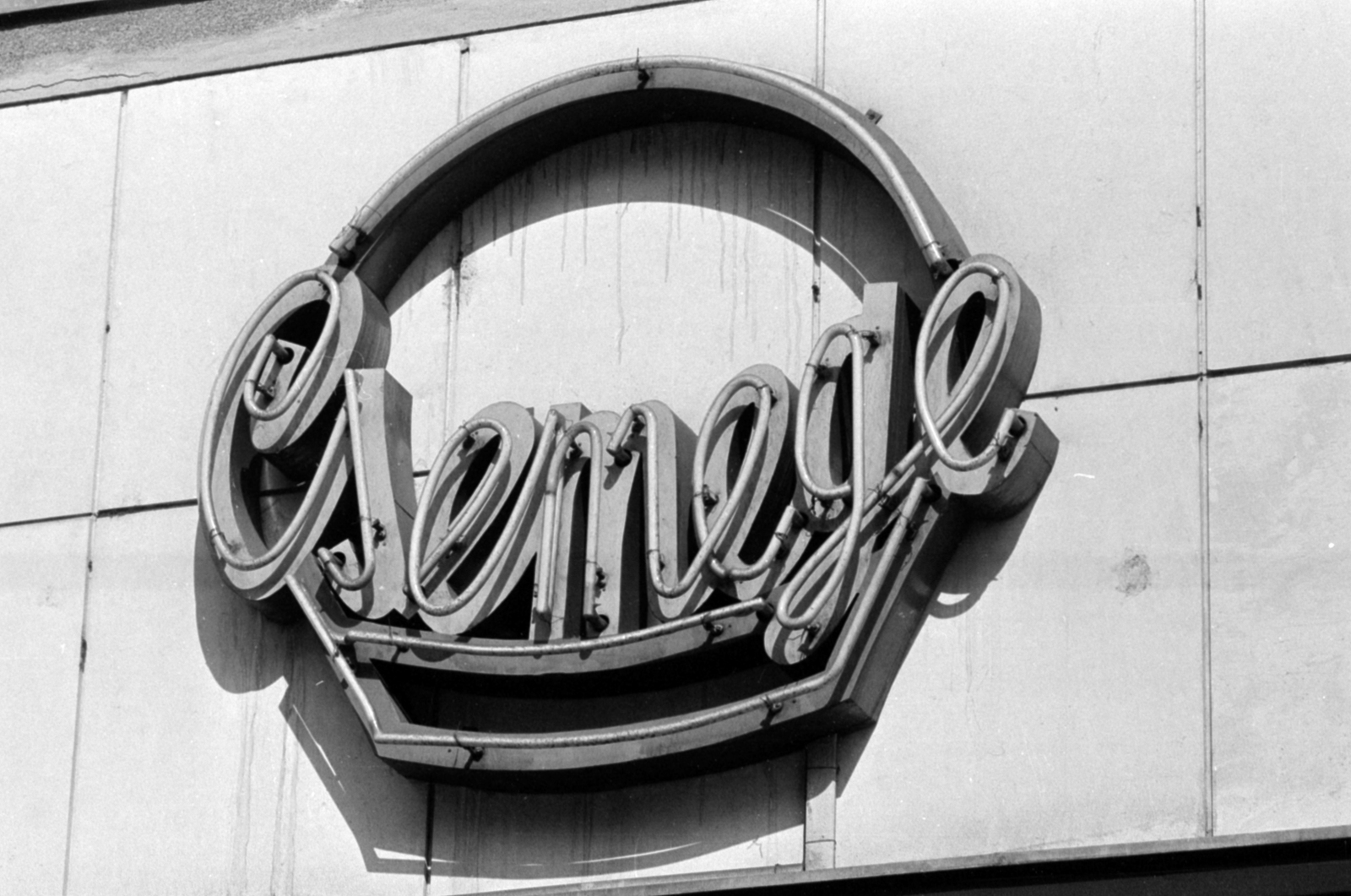 Hungary, Budapest XIII., Szent István körút 30., 1988, Péterffy István, Csemege enterprise, neon sign, Budapest, Fortepan #174499