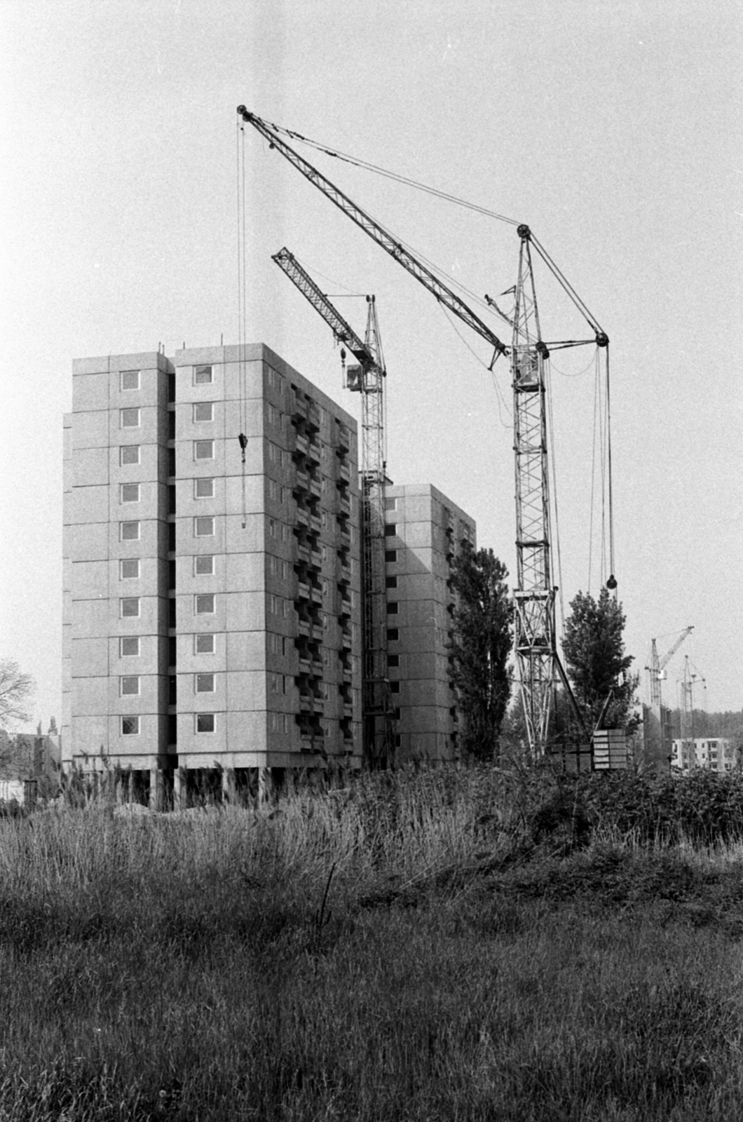 Hungary, Budapest III., Pók utcai (Római úti) lakótelep, a Kanóc utca és Vízimalom sétány közötti terület az Amfiteátrum utca felé nézve., 1985, Péterffy István, Budapest, Fortepan #174560