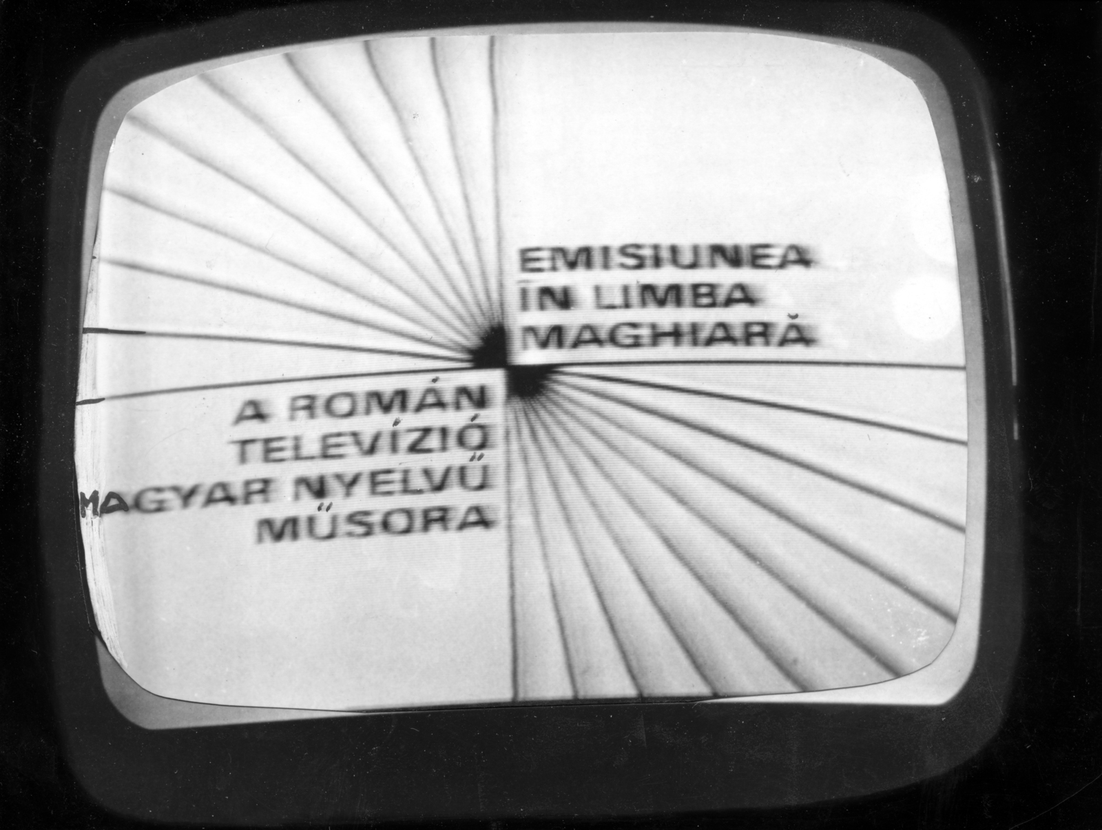 1977, Sütő András örökösei, Új Élet szerkesztőség, Romanian sign, screenshot, Fortepan #174629
