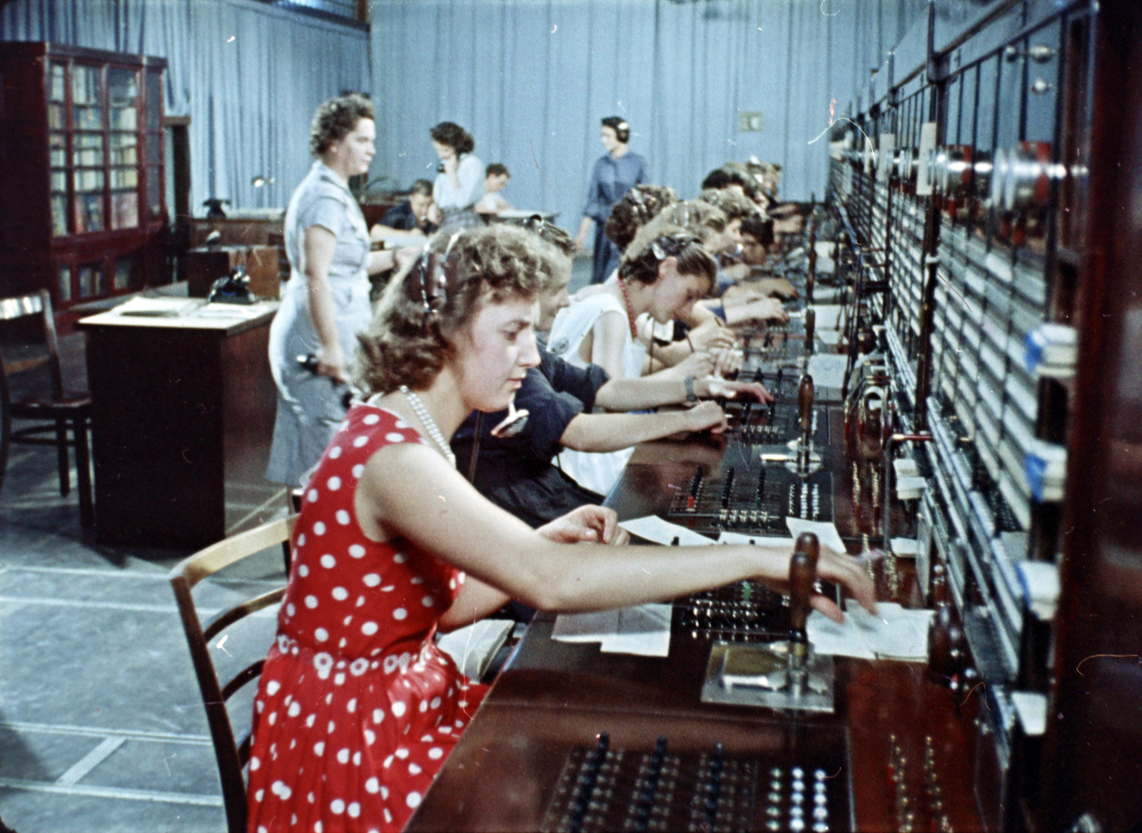 Hungary, Budapest, filmkocka Az én városom című filmből, rendező Mönich László, operatőr Szabó Árpád., 1959, Szabó Gábor, colorful, telephone exchange, Fortepan #174843