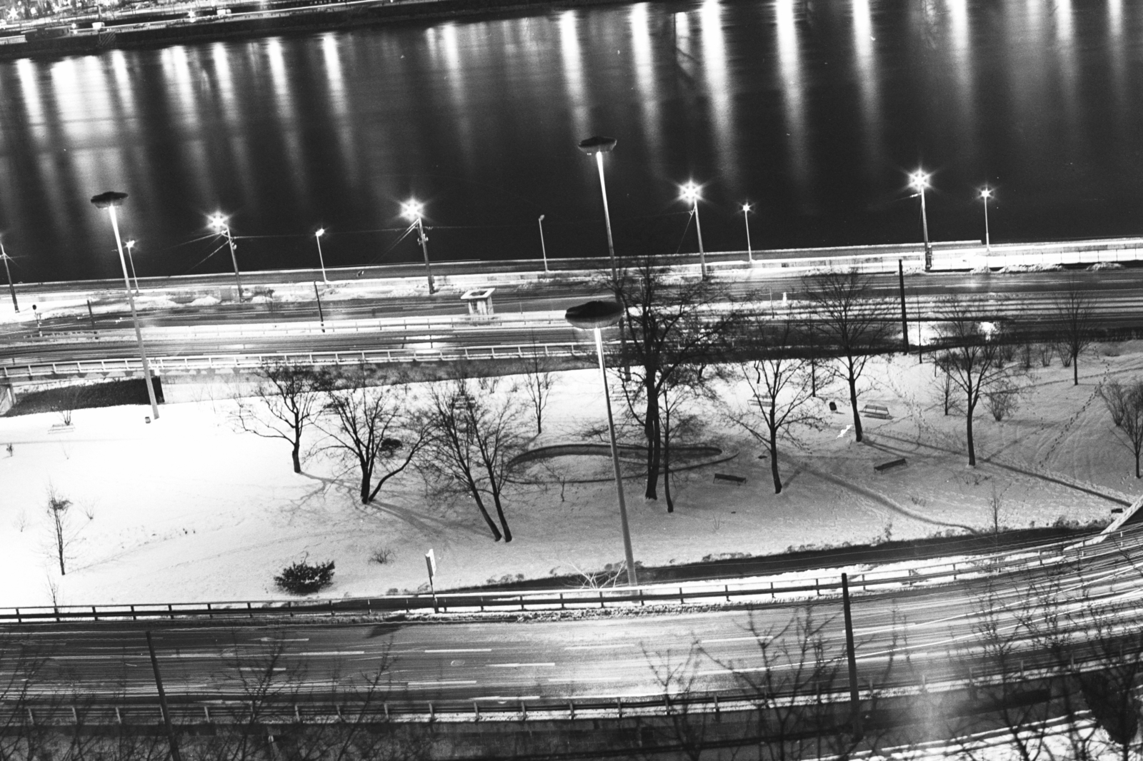 Hungary, Budapest I., Döbrentei tér, az Erzsébet híd lehajtója a Gellérthegyről nézve., 1970, Chuckyeager tumblr, Budapest, Fortepan #175396