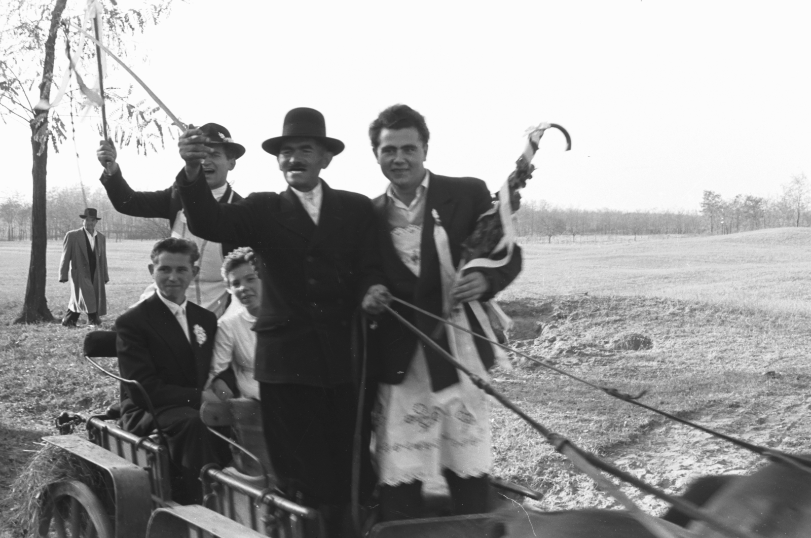 1959, Chuckyeager tumblr, tradition, wedding ceremony, Master of Ceremony, Fortepan #175687