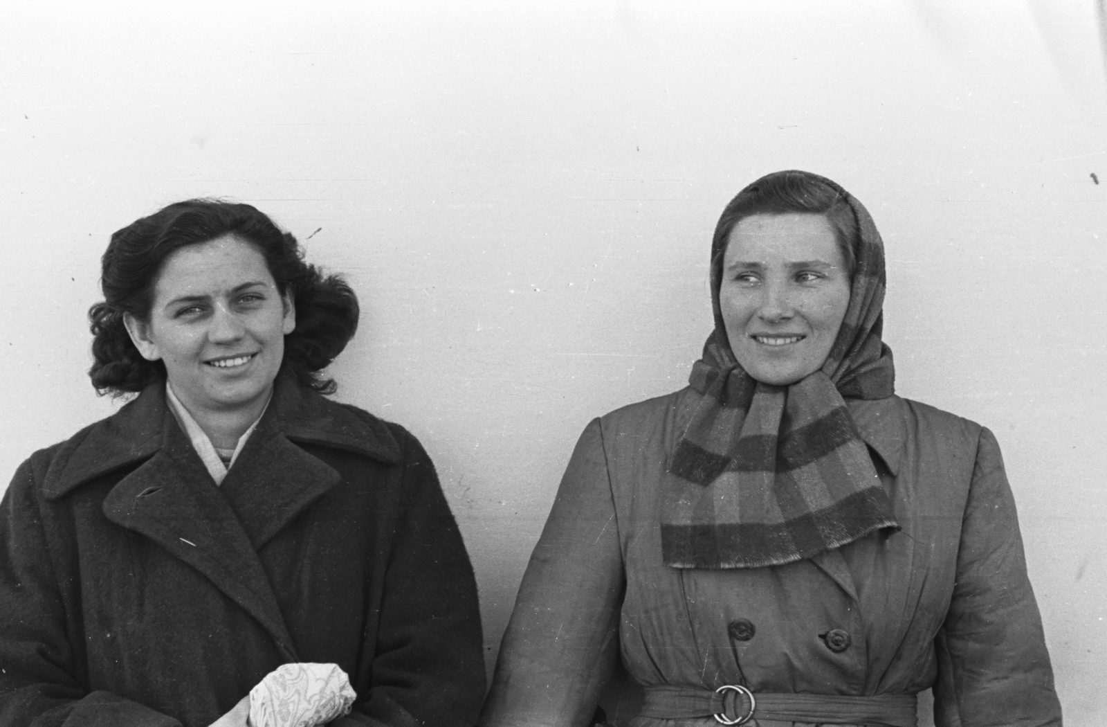 1955, Chuckyeager tumblr, women, scarf, winter coat, Fortepan #175711