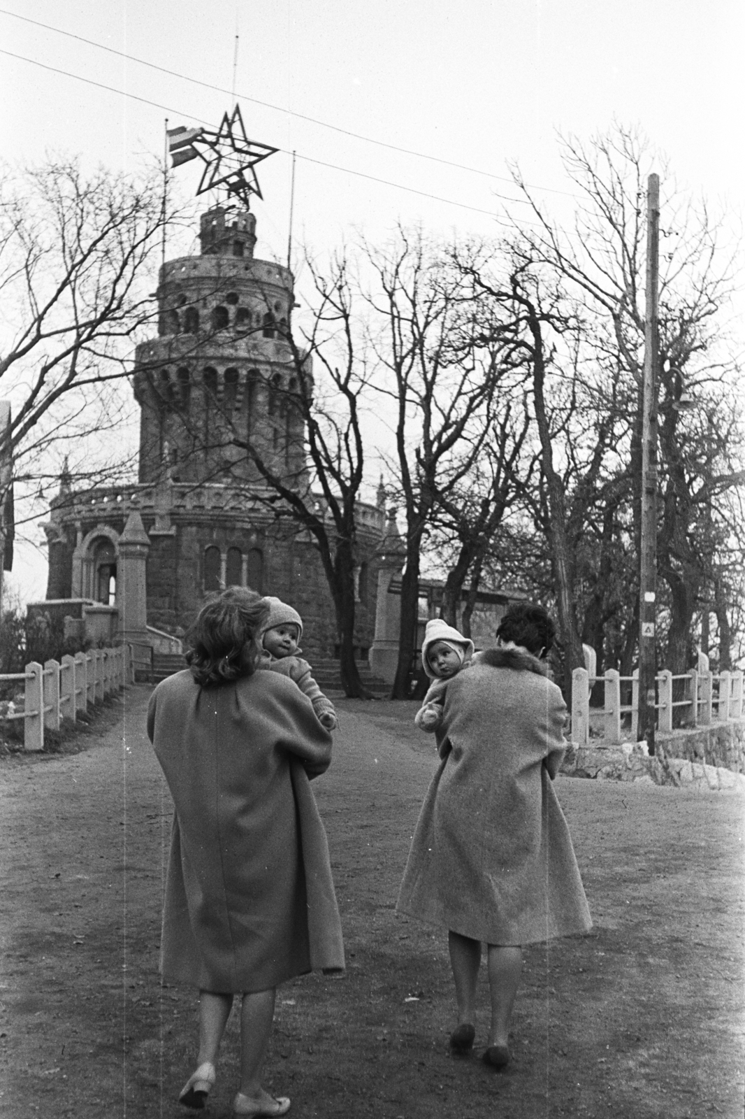 Magyarország, Budapest XII., Jánoshegy, Erzsébet-kilátó., 1963, Chuckyeager tumblr, Budapest, Fortepan #175910