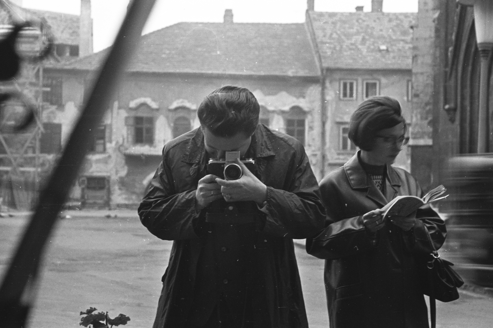 Hungary, Sopron, Fő (Beloiannisz) tér, háttérben a Gambrinus-ház, jobbra a bencés templom (Kecske templom)., 1966, Chuckyeager tumblr, Fortepan #175971