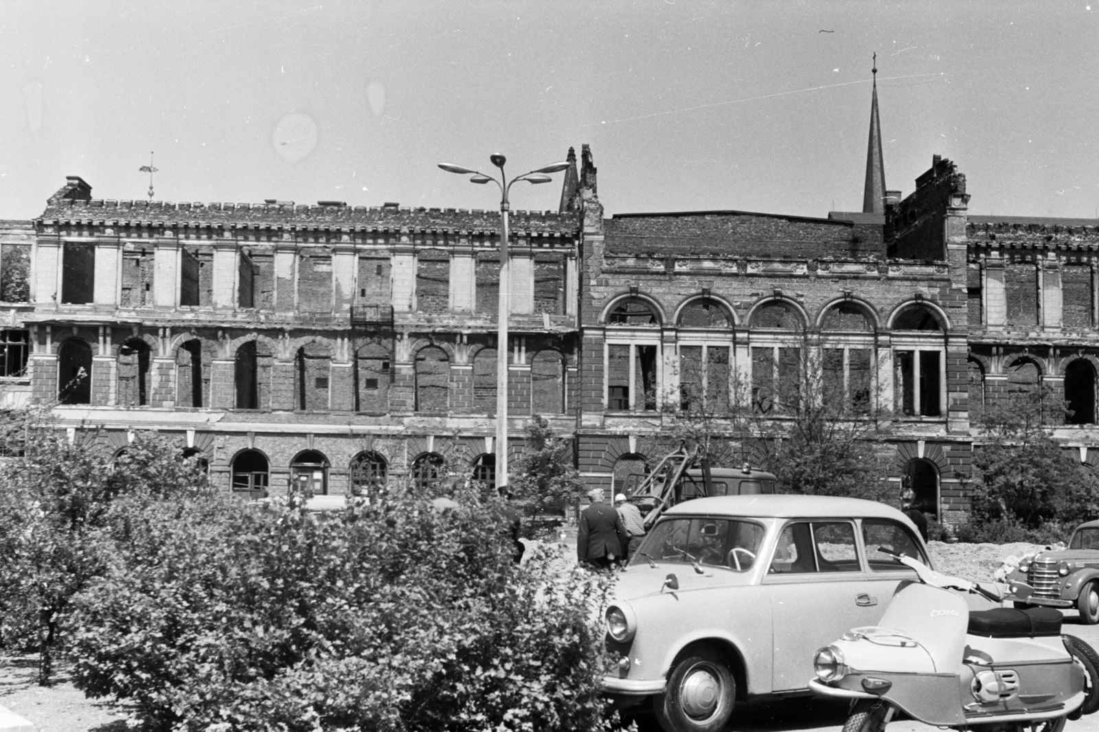 Germany, Leipzig, Johanneum, a Lipcsei Egyetem romos épülete. 1968-ban lebontották, a helyére új épületeket emeltek., 1966, Chuckyeager tumblr, GDR, Fortepan #176118