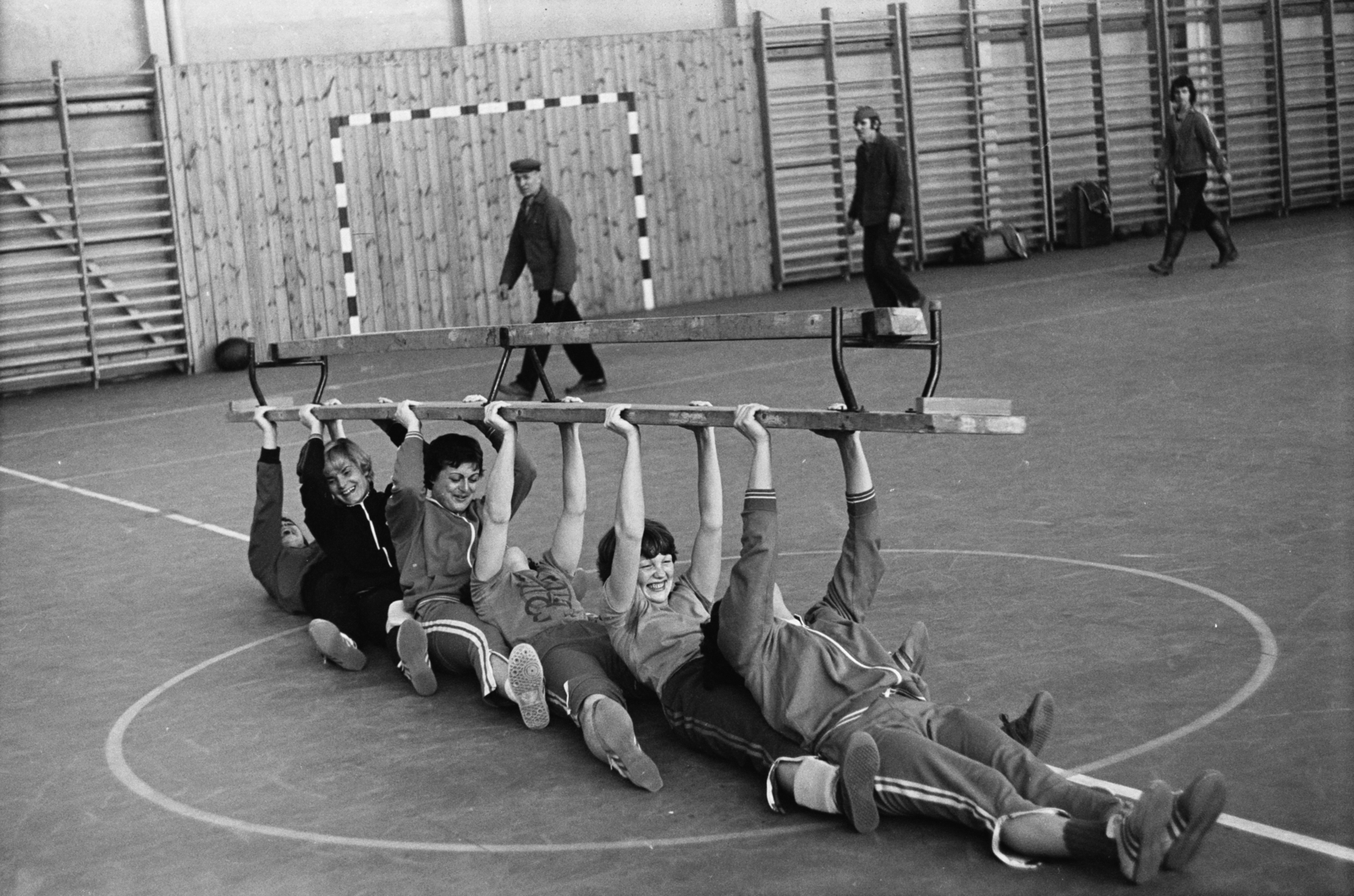 1980, Chuckyeager tumblr, exercise, gym, sport hall, aerobic suit, sports shoes, Fortepan #176309