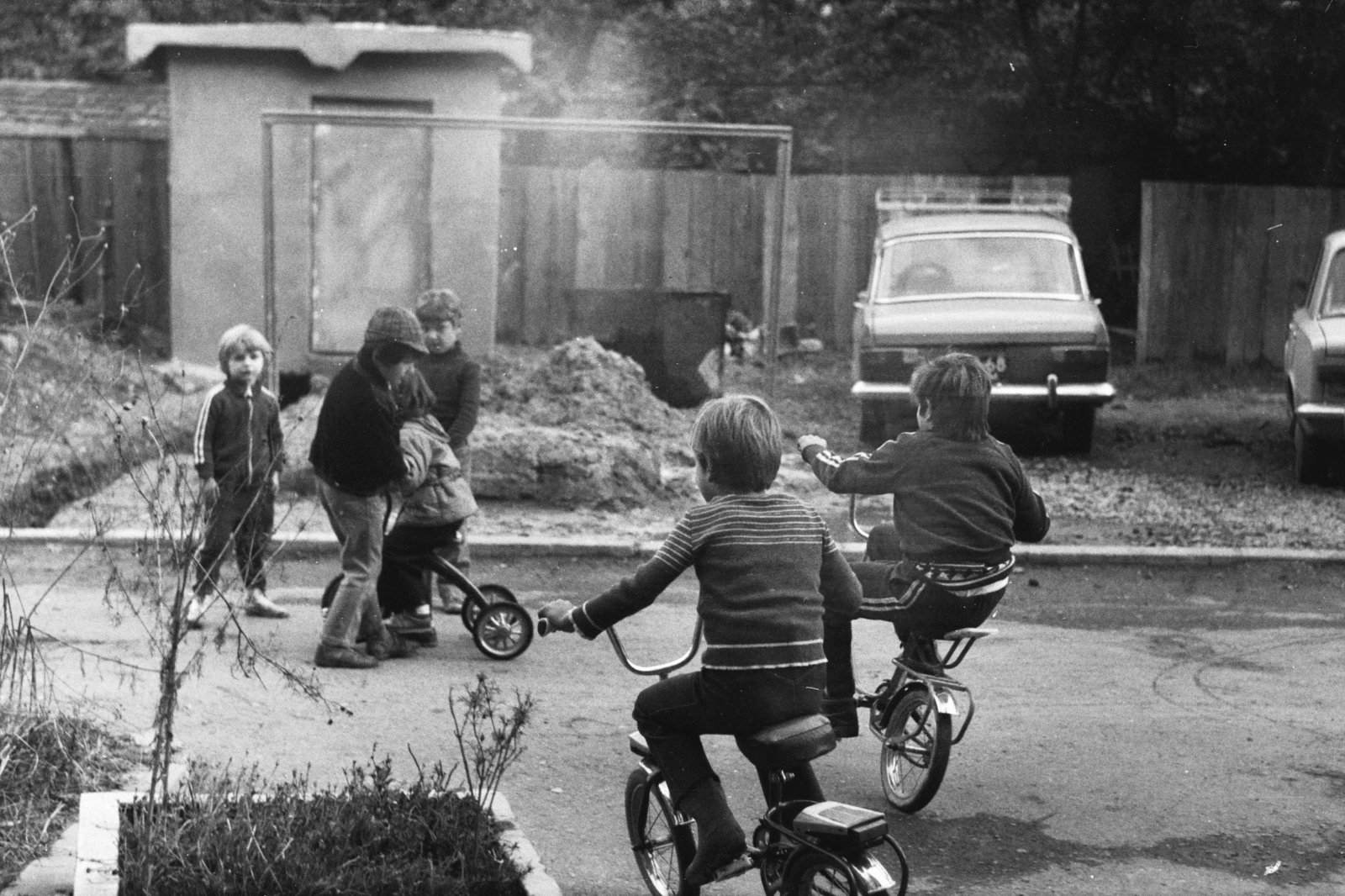 1978, Chuckyeager tumblr, bicycle, kids, Fortepan #176437
