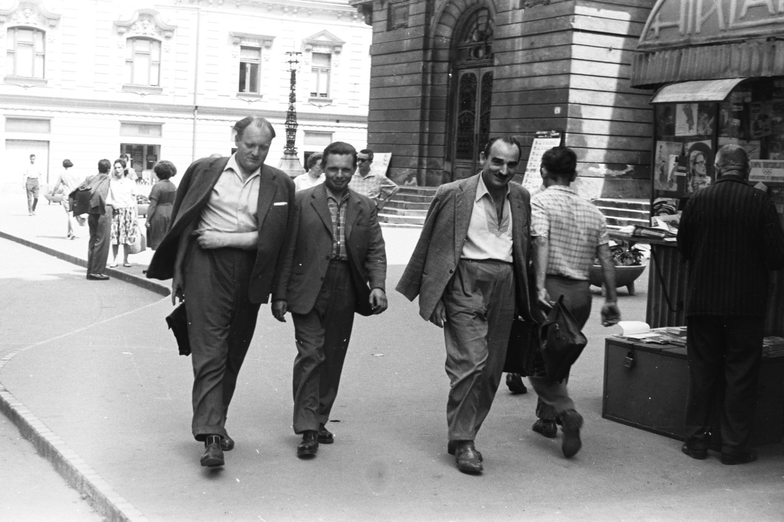 Hungary, Pécs, Színház tér, Pécsi Nemzeti Színház., 1964, Chuckyeager tumblr, Fortepan #176577