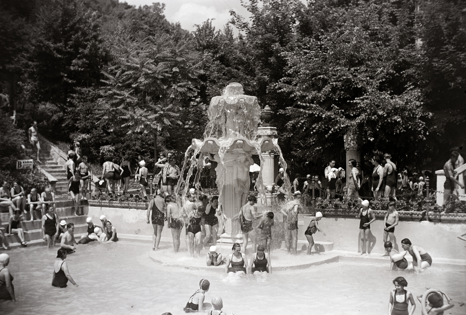 Hungary, Budapest III., Csillaghegyi strandfürdő., 1937, Bojár Sándor, beach, Budapest, Fortepan #177109